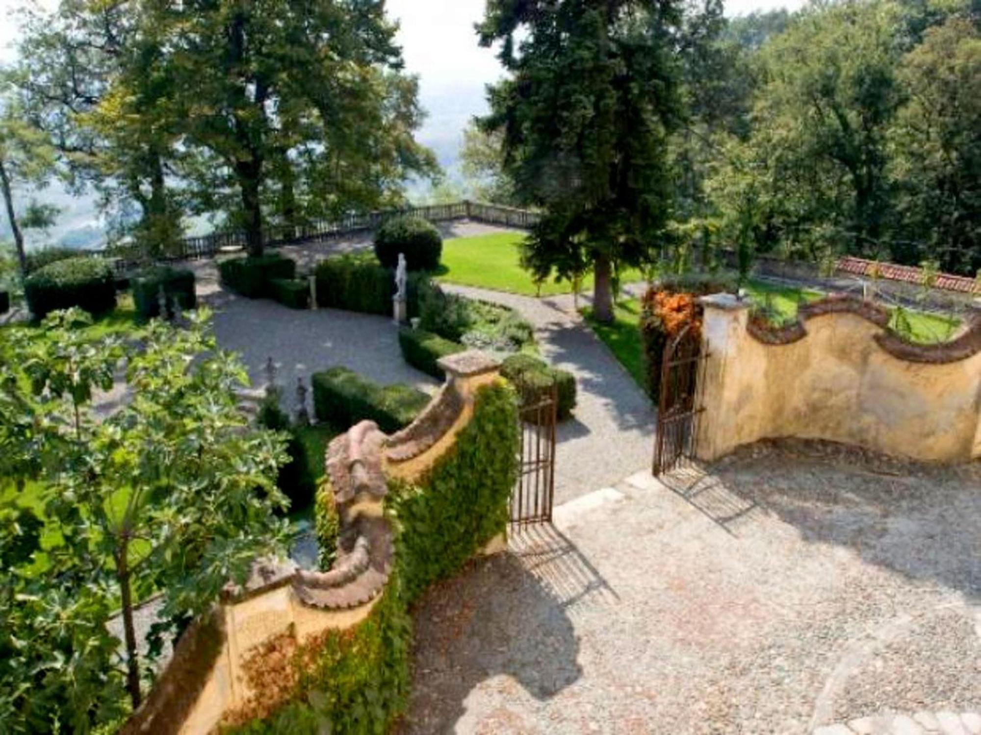 Charming Elegant Castle Flat With Large Garden Villa Rocca Grimalda Exterior photo